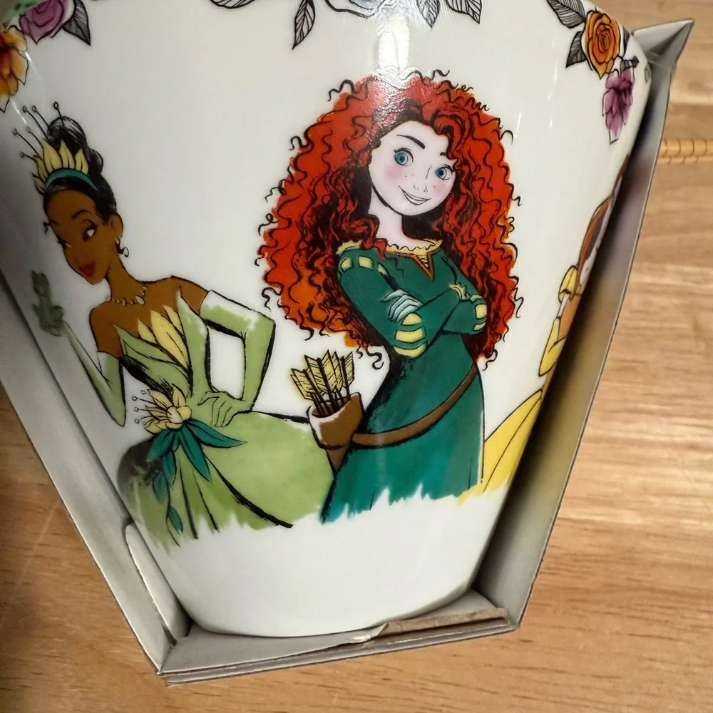 Disney Princess Floral Ramen Bowl with Chopsticks ceramic Tiana Belle Aurora